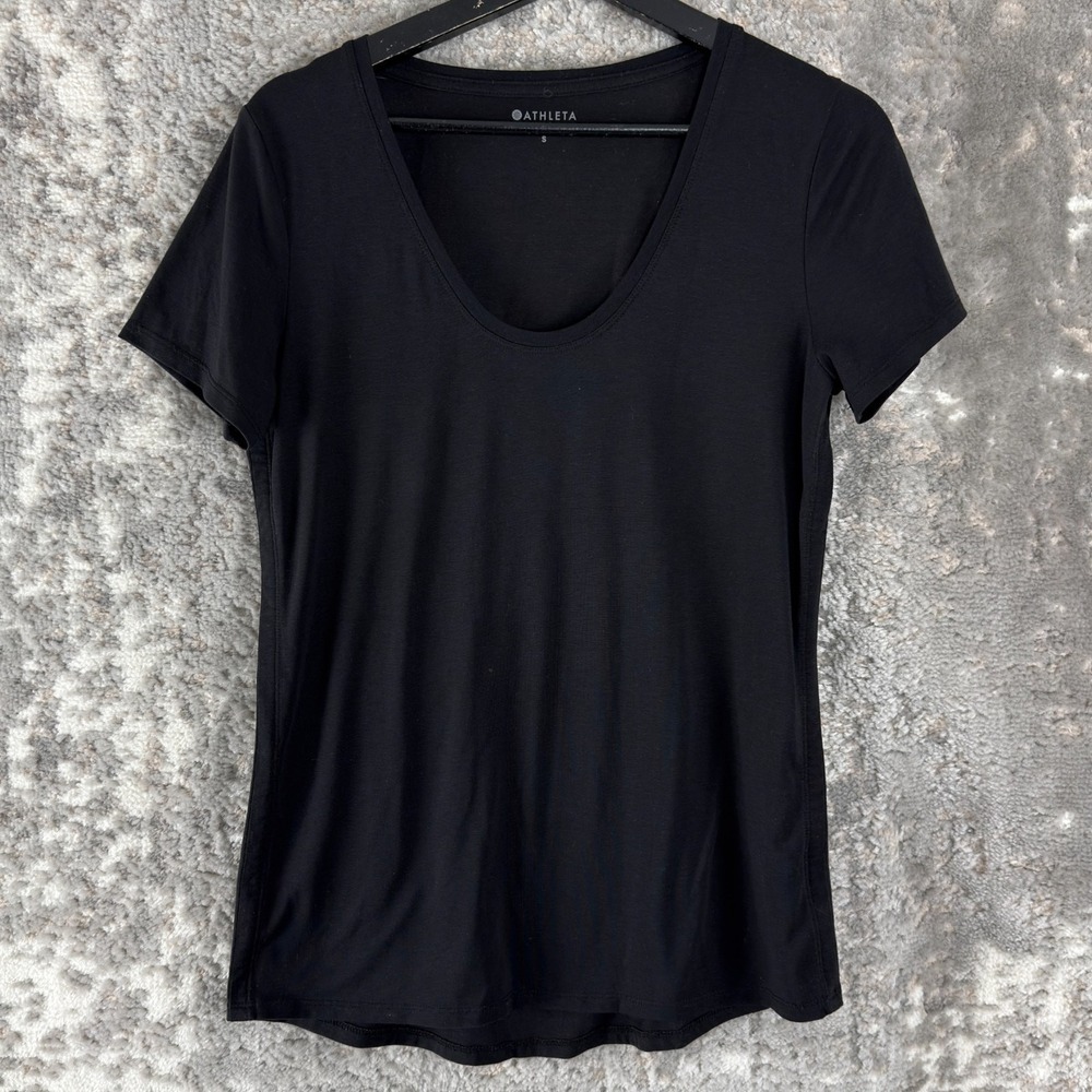 Athleta Size S Minimalist V Neck Causal Top Black Short Sleeve Stretch